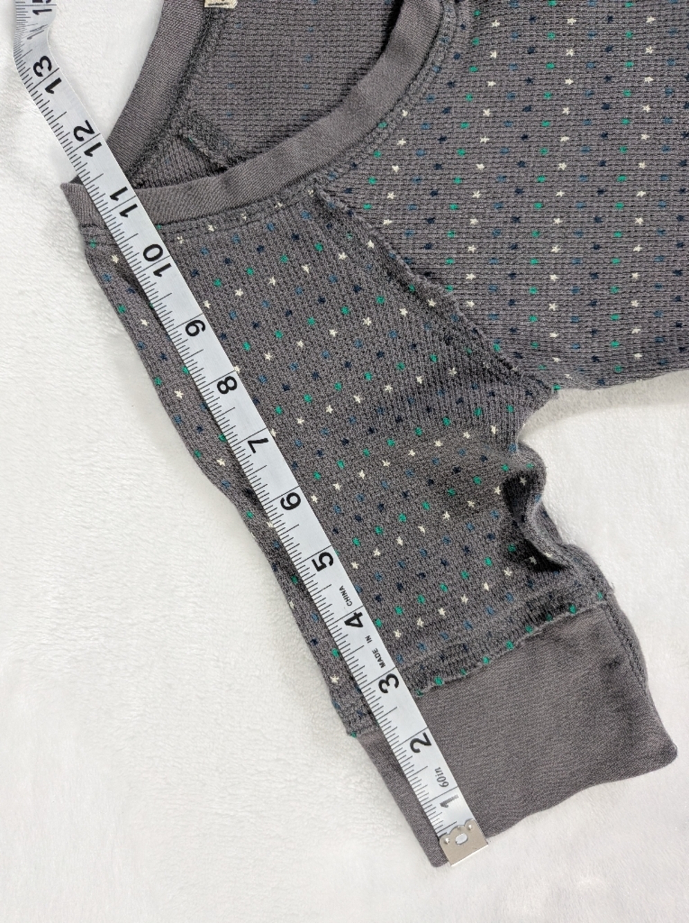 ❤️ Forever 21 Star Pattern Gray Fitted Henley Knit Top Size XS/S - Picture 10 of 10